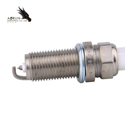 Bougies d'allumage des véhicules à moteur de Rridium de pièces détachées de voiture d'Aorun pour les bougies d'allumage de VW d'Audi 04E905612C