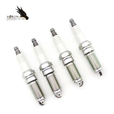 Les bougies d'allumage de pièce d'auto de moteur de voiture ont placé la bougie d'allumage de l'iridium 30758130 Kit For Volvo S60 S80 V60