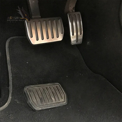 Protections automatiques de pédale de pied, couverture des véhicules à moteur de pédale de freinage de représentation antidérapante compatible avec le Tesla Model 3